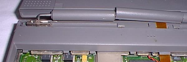 [Detail: demontiertes Display]