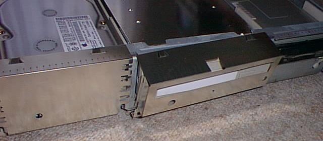 [Quadra 610: Laufwerksblenden]