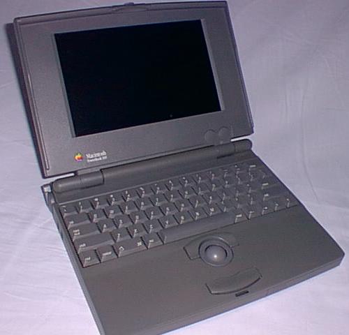 [PowerBook 100, aufgeklappt]